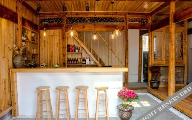 Yunqi Inn