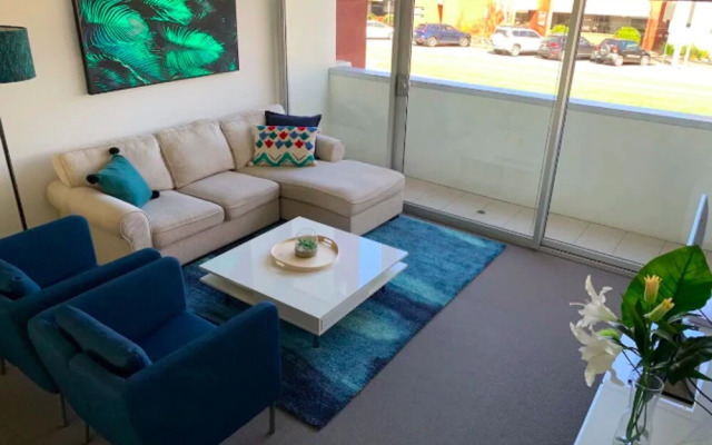 Adelaide CBD Stylish Gem WIFI Parking