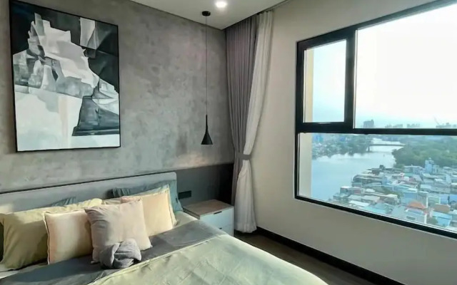 De La Sol  District 4