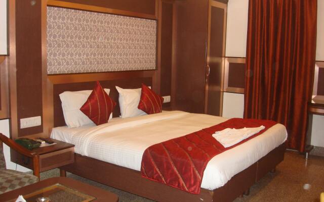 Hotel Rama Deluxe – Guest Rooms – Delhi