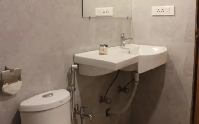 Sea Breeze Inn Calangute, Goa