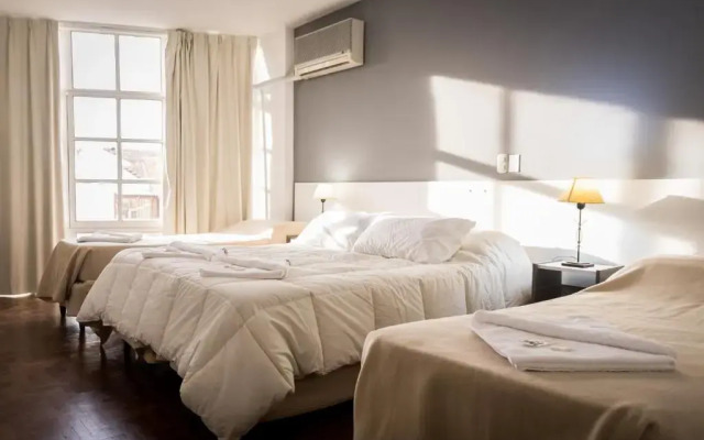 Hotel 376