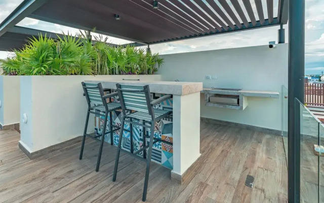 2 BR Condo Rooftop Gym & Pool - Veronica