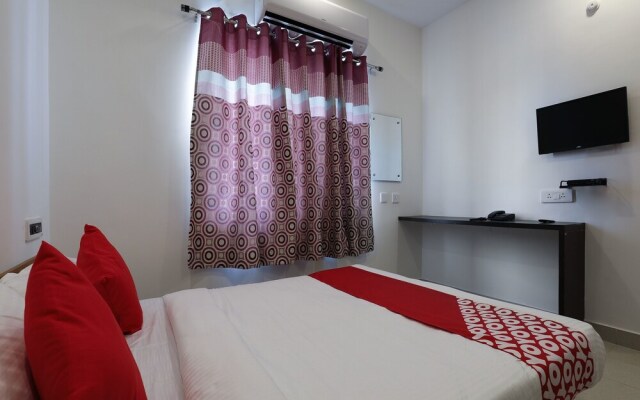 OYO 14184 Hotel Green Stone