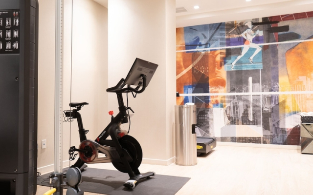 Roomza Times Square at Pestana CR7