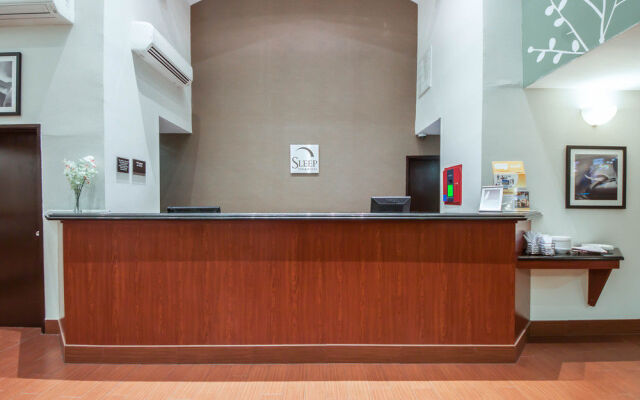 Sleep Inn & Suites