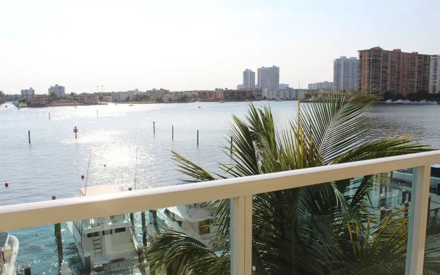 America Luxury Intracoastal Apartments