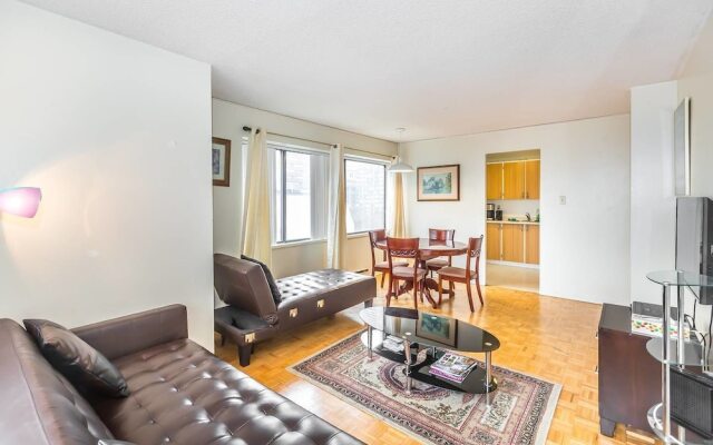 Spacious 1 BR Apartment of Downtown Toronto II