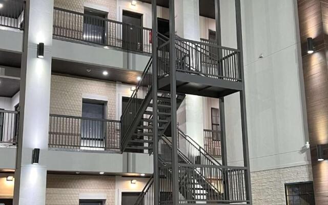 SureStay Hotel by Best Western Houston Southeast