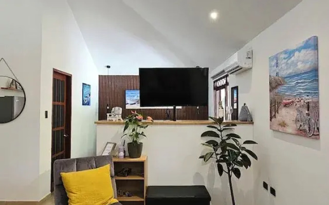 Zoa Villas - 2 minutes to the beach