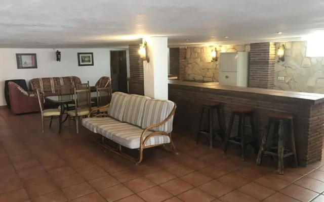 Villa Minerva With Views of the Serrania de Ronda