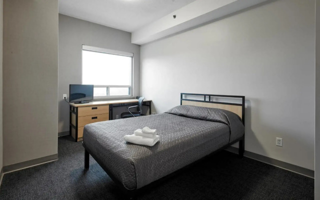 Residence & Conference Centre - King City