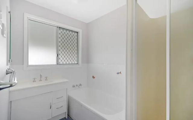 Allamanda Sands - 23 Oriole Avenue