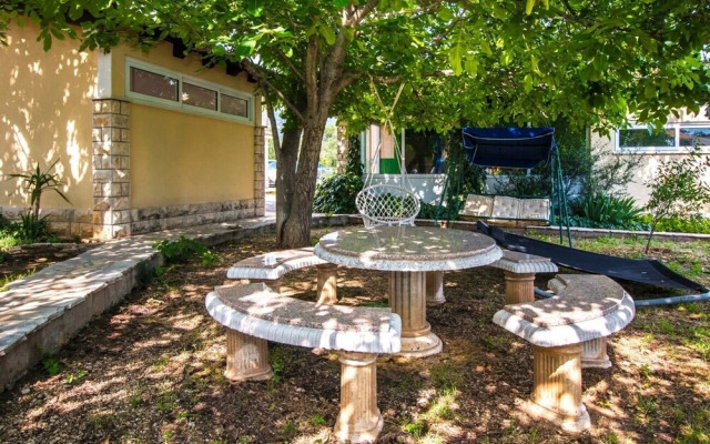 Mare - Open Pool and Pool for Children - H