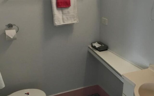 Plantation Retro Motel Tyndale