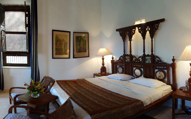 Neemrana Fort-Palace