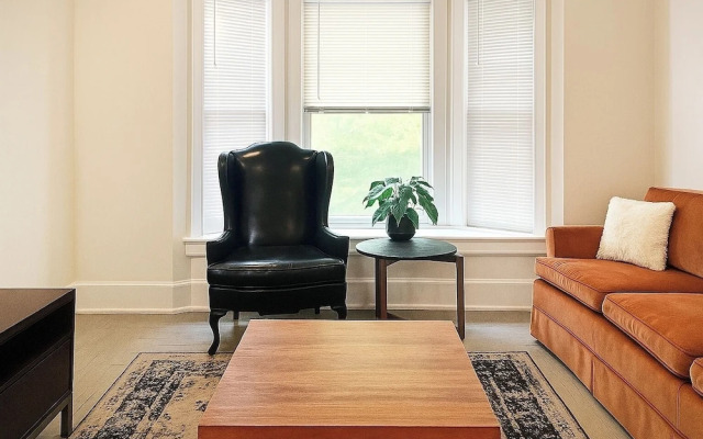 Detroit 6BR House Wifi, Parking, Pet Friendly