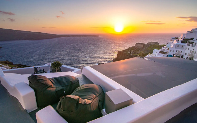 Theodora Suites Santorini