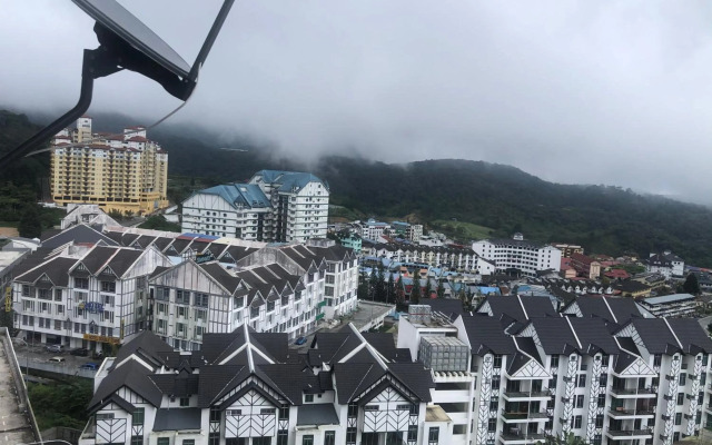 Ramadhina Eagle Eye View Home2stay Emerald Avenue