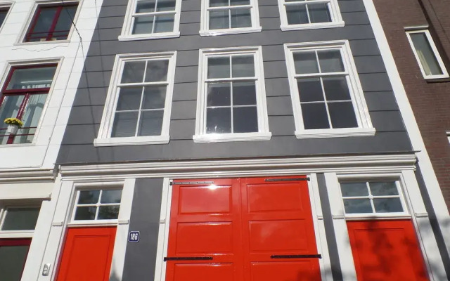 MAFF Top Apartment