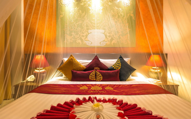 Tanawan Phuket Hotel