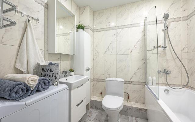 Лайт Апартаменты на улице Краснолесья 10/4