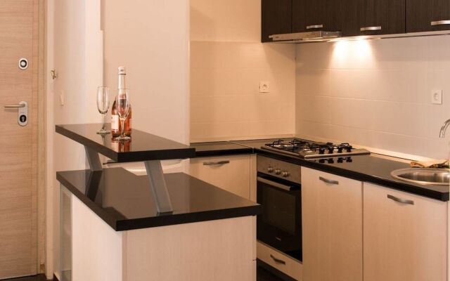 Three-Bedroom Apartment in Kastel Gomilica