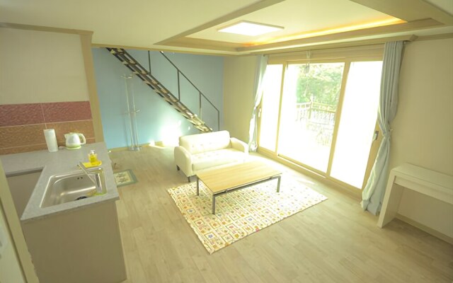 Miryang Starlight Town Pension