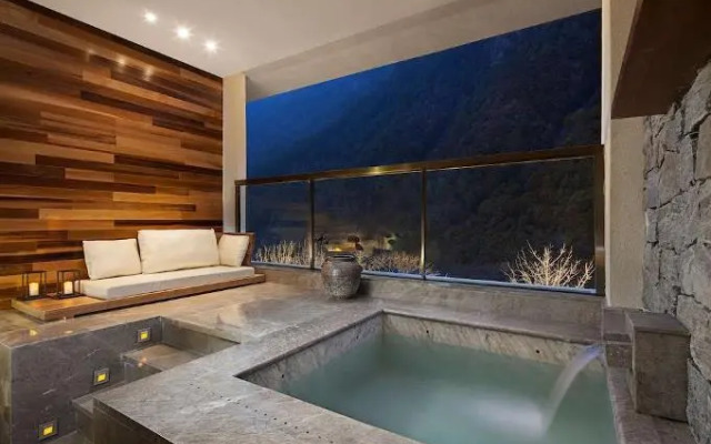 Ramada By Wyndham Guergou