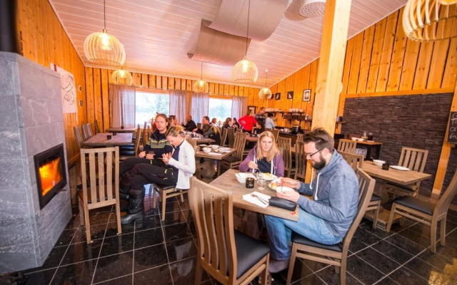 Aurora Mountain Lodge