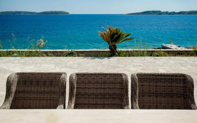 Villa Korkyra Beach in Potirna