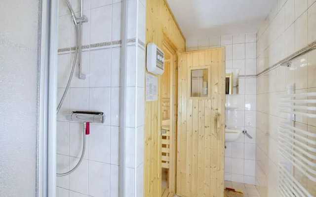 Chalet in Konigsleiten Near Ski Bus & Pool