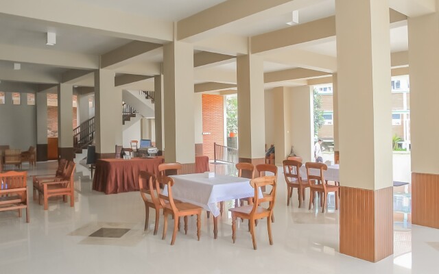 Urbanview Hotel Syariah Insani Cisarua Puncak
