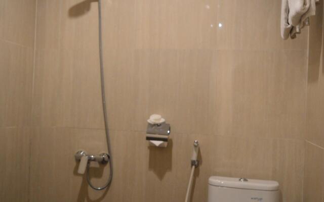 Front One Budget Malang