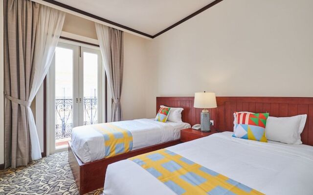 OYO Home 89377 The Platinum Suites