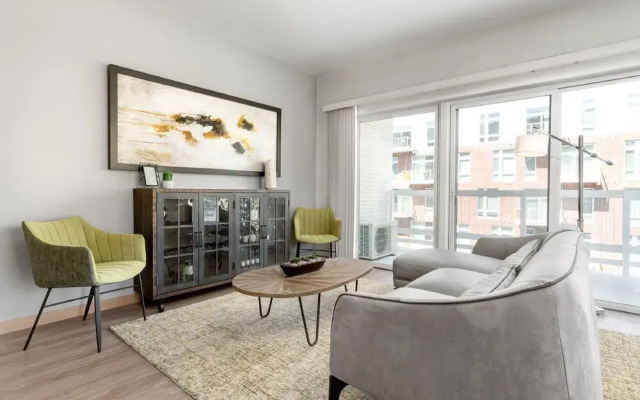 Milwaukee River Condos by Barsala
