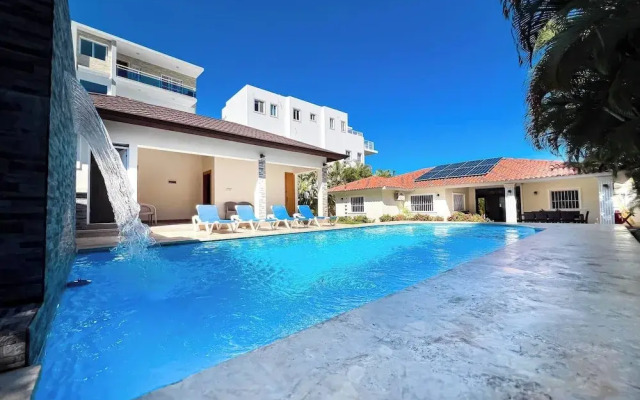 Villa Selena - 5br Villa In Sosua Center!