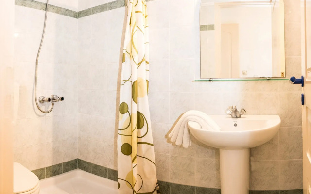 Uncle George Studios by Estia