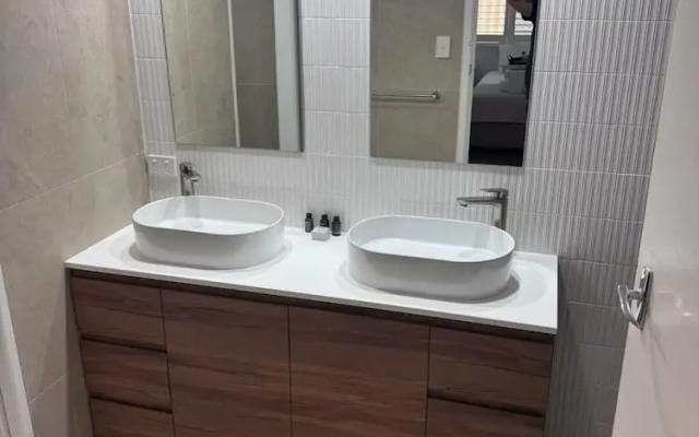 3 Bedroom Beachfront at Wyuna Apartments