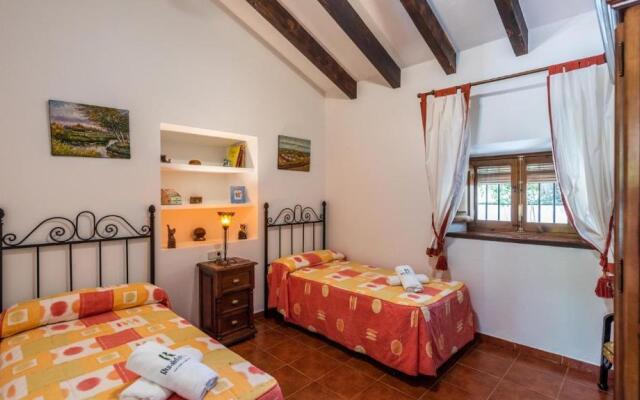 Casa El Trigal Villanueva de la Concepcion by Ruralidays