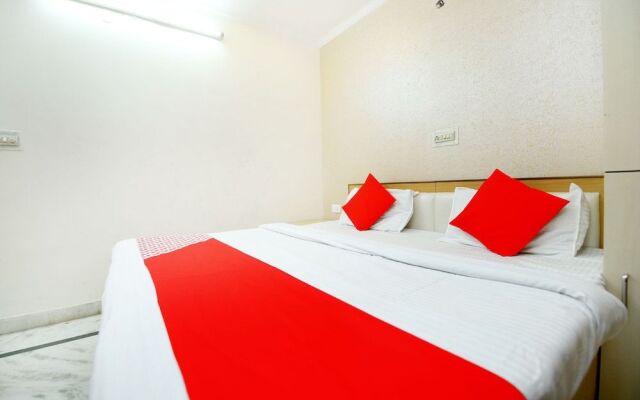 Oyo 41618 Hotel Regency