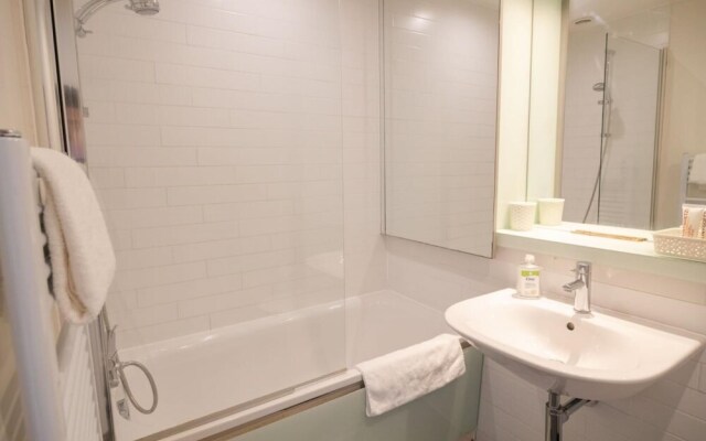 The Islington Nest - Bewitching 1bdr Flat With Balcony