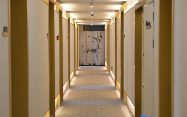 Yougo Hotel (Shanghai Nanxiang Guyi Garden)