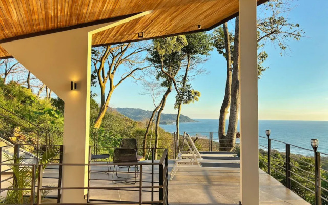 Seataya Oceanview Luxury Villas