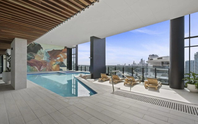 Broadbeach Casino Private Apartment GCLR