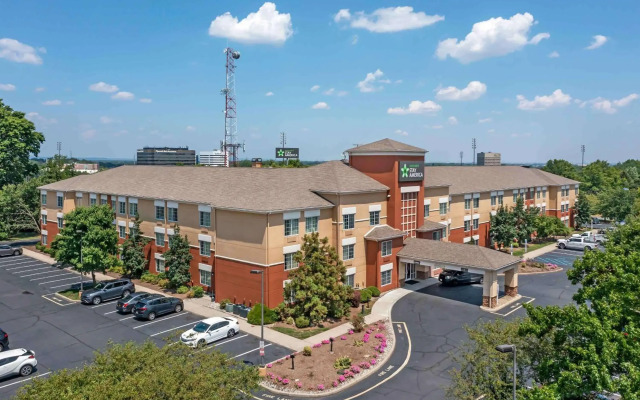 Extended Stay America Suites Newark Woodbridge
