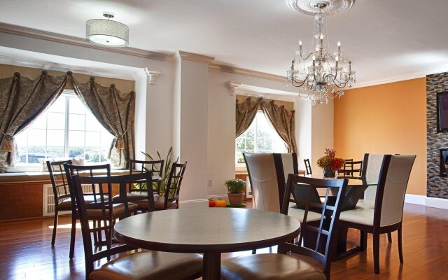 Best Western Roanoke Inn & Suites
