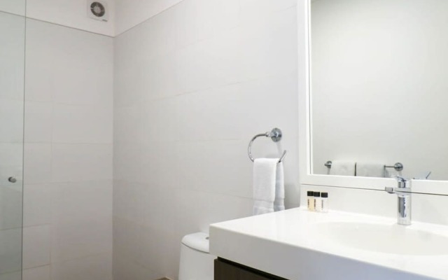 w Amazing 2BR in the Heart of Miraflores