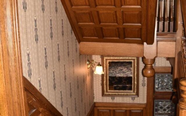 Charles Nelson Schmick House