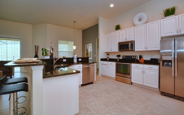 Watersong 5 Bedroom House w Pool - 7051WS